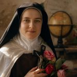 découvrez la vie et l'influence de sainte thérèse de lisieux, patronne des missions, symbole d'abnégation et d'amour pour la cause missionnaire.